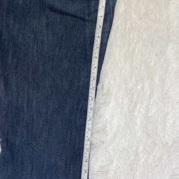 Democracy Medium Blue Wash Denim Women’s Capri Jeans Size 16! - Picture 7 of 11
